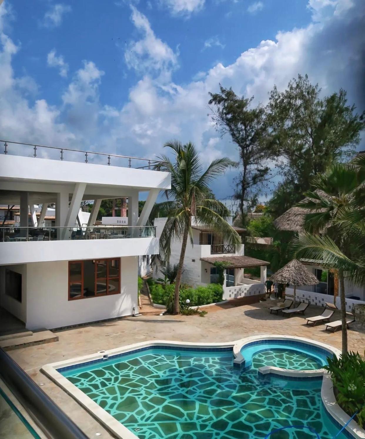 Barracuda Inn Resort Ватаму Екстер'єр фото